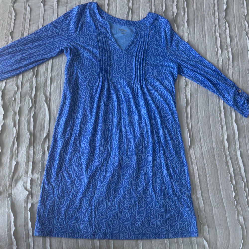 Lilly Pulitzer Blue Fabric with Gold Accents